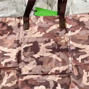 NWT-Tumi Voyageur Just In Case Packable Nylon Tote in Camouflage Pink